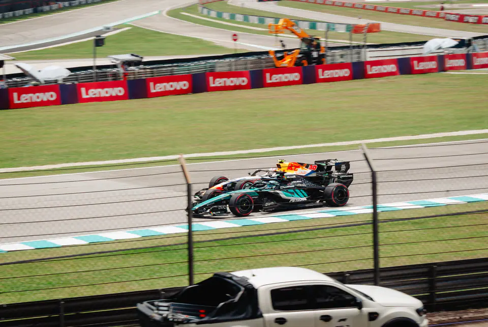 Sepang 2026: f1 photograph by Deborah Chin